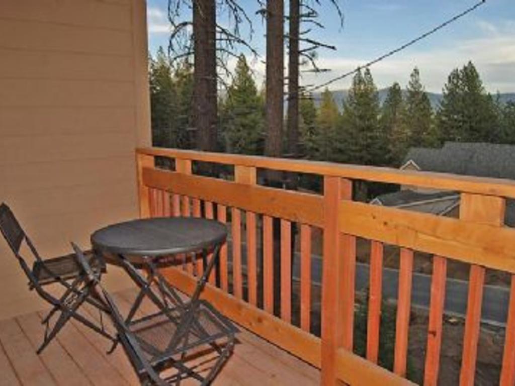 Tahoe Stoneridge Траки Номер фото